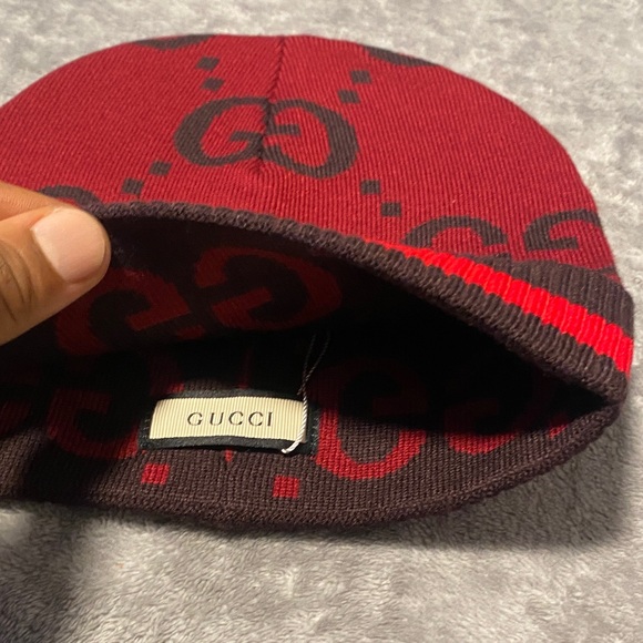 Gucci Burgundy and Black Logo Beanie - Picture 3 of 3